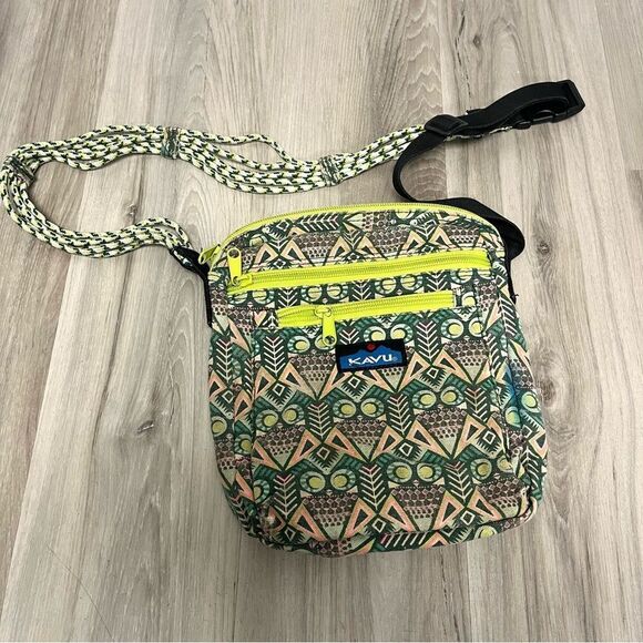 Kavu Purse Women’s OS Green Tribal Print Crossbody Bag - Picture 1 of 8